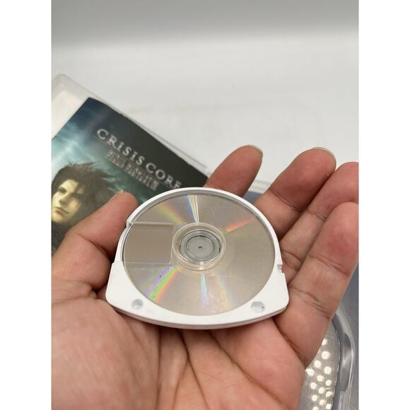 Crisis Core: Final Fantasy VII (Sony PSP, 2008) CIB - Complete - Picture 3 of 8